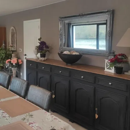 Charming Riverside House With Jacuzzi And Gym Дом отдыха Блемон